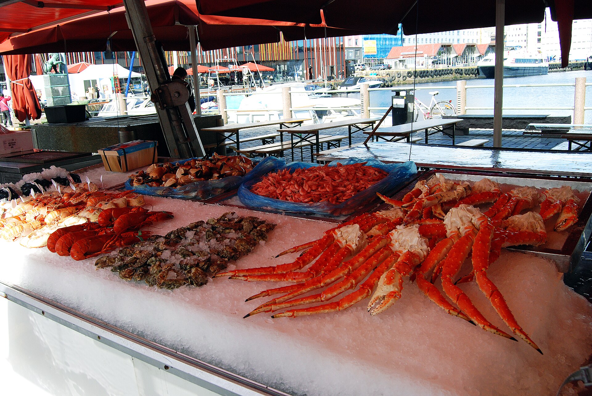 Bergen — FISKETORGET: Bergens Fischmarkt · seit dem Mittelalter am Vågen