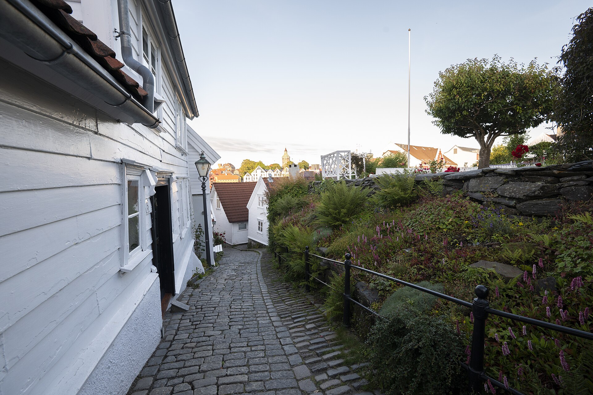 Stavanger — GAMLE STAVANGER: Weiße Holzstadt · weiß, still, unterschätzt